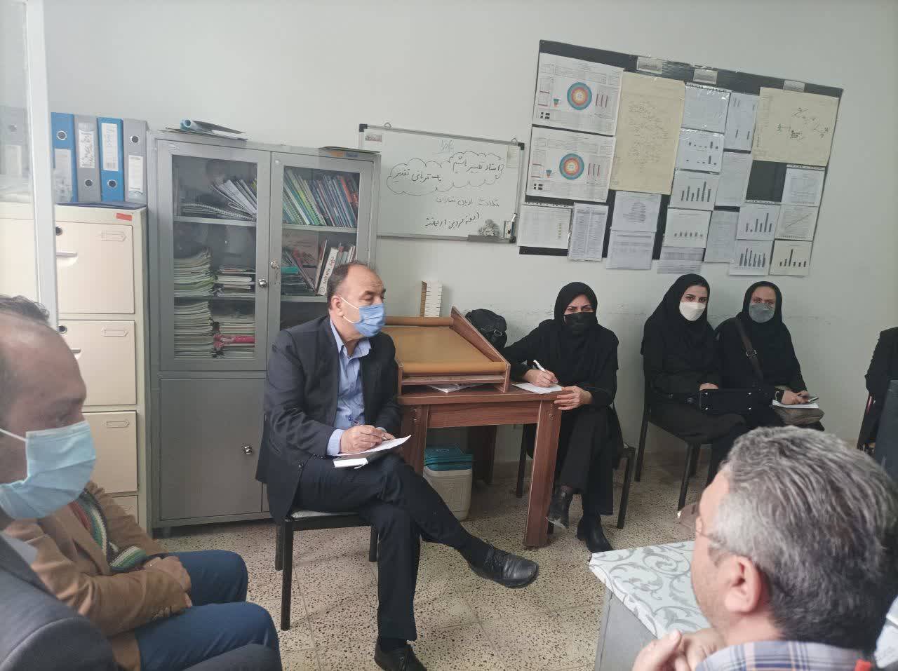 برگزاری جلسه تخصصی در شهرستان شیروان بازدید میدانی معاون بهداشت دانشگاه